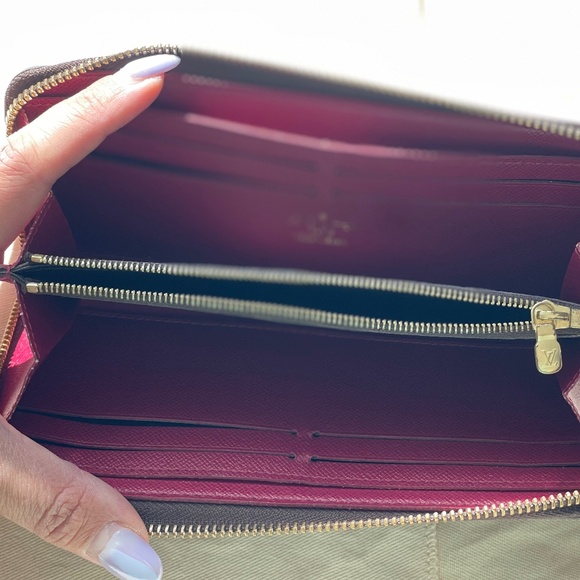 LOUIS VUITTON Clémence Wallet - Picture 8 of 8